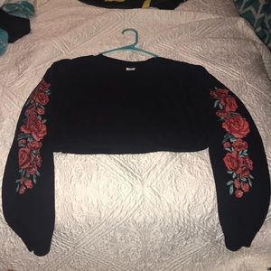 rose sleeve cropped sweater